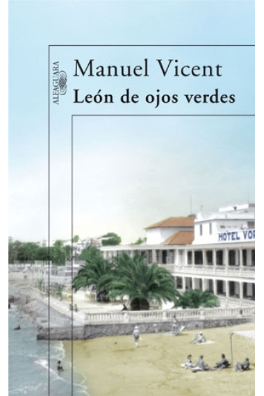 León de ojos verdes