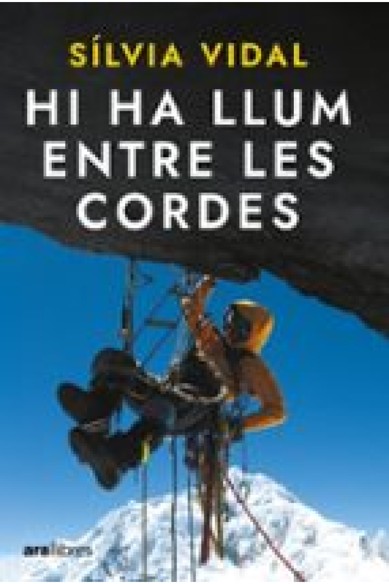 Hi ha llum entre les cordes