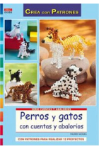 Perros y gatos con cuentas de abalorios.