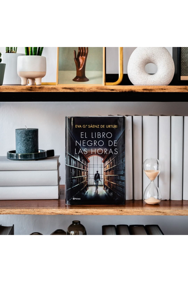 El Libro Negro de las Horas. Serie Kraken