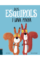 Dos esquirols i una pinya