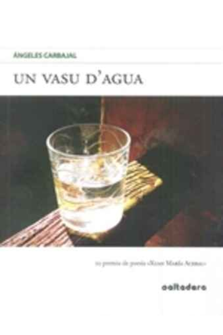 Un vasu d'agua