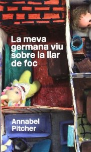 La Meva germana viu sobre la llar de foc