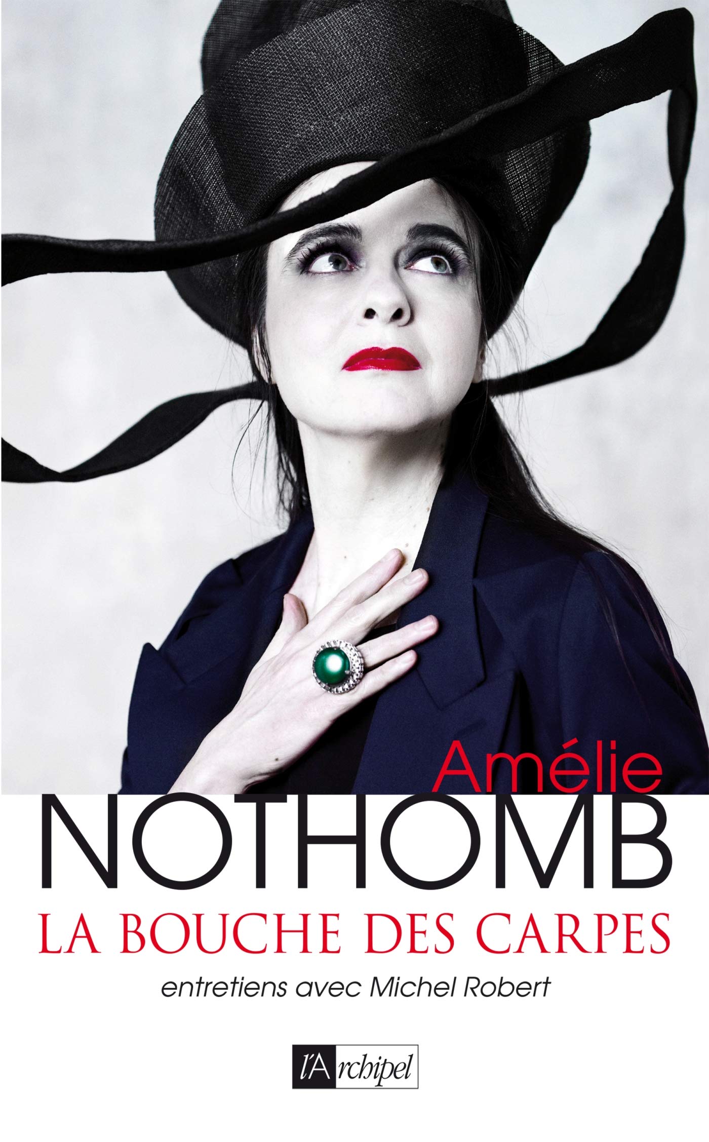 Amélie Nothomb -La bouche des carpes