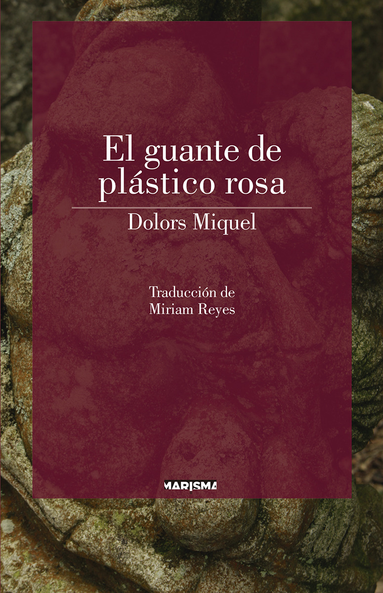 El guante de plastico rosa